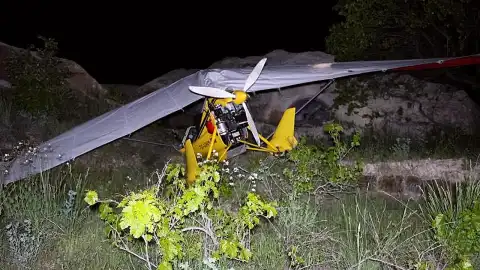 Kapadokya'da Motor Arızası Yaşayan Microlight Zorunlu İndi: Pilot ve Yolcu Hafif Yaralandı