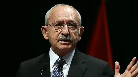 Kemal Kılıçdaroğlu'ndan Mahkeme Kararı Sonrası İlk Adım: Üç Avukat Görevden Alındı
