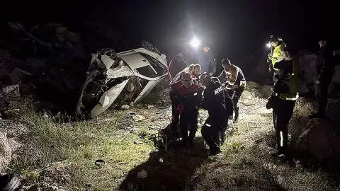 Kütahya'da Trafik Kazası: 3 Yaralı