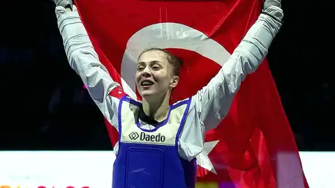 Merve Dinçel Kavurat'tan Üçüncü Avrupa Şampiyonluğu
