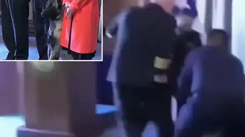 Narkotik Köpeği Mezuniyet Töreninde Tümamirale Saldırdı