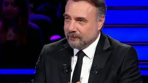 O.K. Hastaneye Kaldırıldı