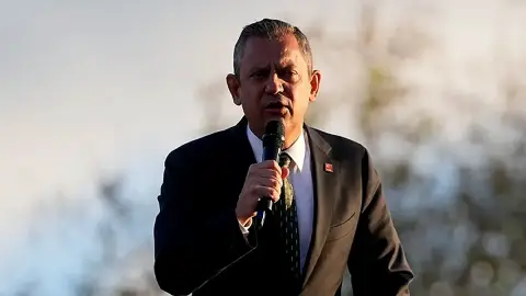 Özgür Özel'den Mutlak Butlan Kararı Sonrası İlk Açıklama