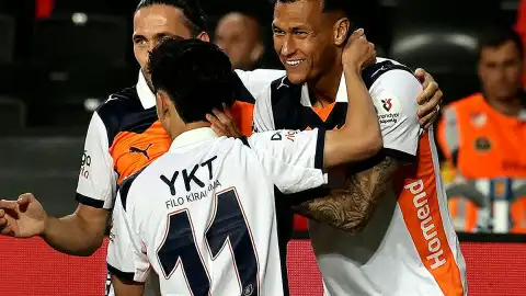 RAMS Başakşehir, Trendyol Süper Lig'i 5. Sırada Tamamladı