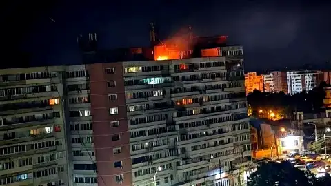 Rus İHA'sı Sınır İhlali Sonucu Romanya'da Apartmana Düştü: 2 Yaralı