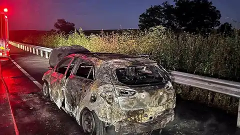 Tekirdağ'da Seyir Halindeki Otomobil Alev Aldı