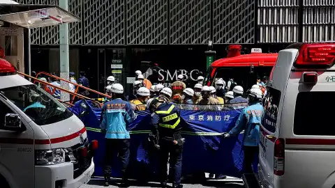 Tokyo'da Alışveriş Merkezinde Kimyasal Madde Paniği: 19 Kişi Hastaneye Kaldırıldı