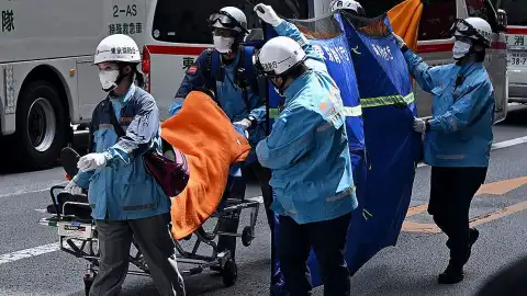Tokyo'da Alışveriş Merkezinde Kimyasal Madde Paniği: 20 Yaralı