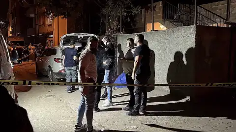 ADANA'DA KARDEŞİ KARDEŞİNİ ÖLDÜRDÜ