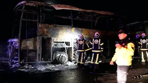 Denizli'de Feci Otobüs Kazası: 8 Kişi Hayatını Kaybetti, Yürek Burkan Hikayeler Ortaya Çıktı
