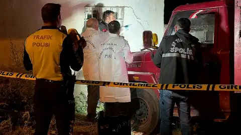 Erzurum'da Kamyonet ile Ev Arasında Sıkışan 5 Yaşındaki Çocuk Hayatını Kaybetti