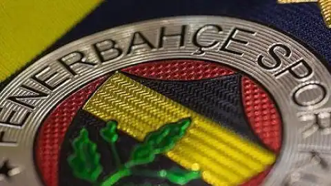 Fenerbahçe Başkanlığı İçin Sandıklar Kuruldu: Aziz Yıldırım ve Hakan Safi Yarışıyor