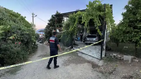 Fethiye'de komşular arası tartışma kanlı bitti: 1 ölü, 2 yaralı