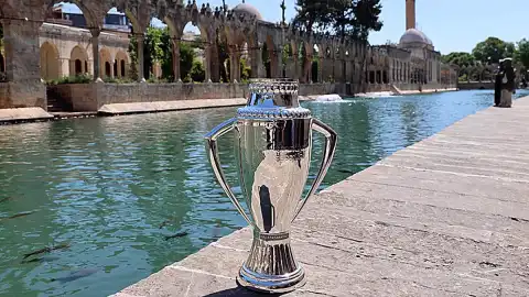 Galatasaray Şampiyonluk Kupası Şanlıurfa'da Taraftarlarla Buluştu
