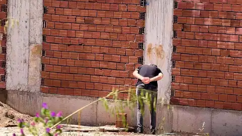 İnegöl'de İnşaat Kazası: 4. Kattan Düşen Usta Hayatını Kaybetti