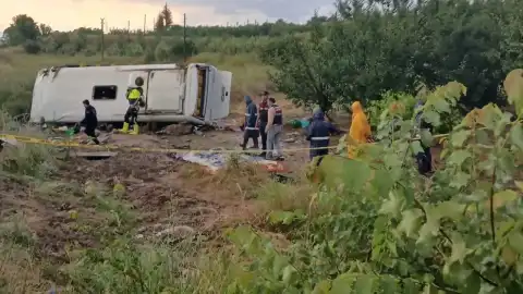 Isparta'da Midibüsün Devrildiği Kazada Can Kaybı 5'e Yükseldi