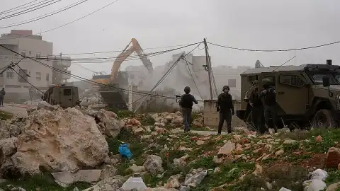 İsrail, Batı Şeria'da Yerleşimleri Genişleterek Coğrafi Bütünlüğü Bozuyor