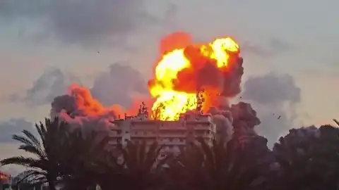 İsrail Ordusu Lübnan'ın Sur Kentine Hava Saldırısı Düzenledi