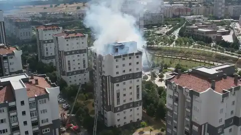 İstanbul Atakent Mahallesi'nde Çok Katlı Binada Yangın: 10 Yaralı