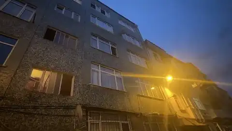 İstanbul'da 5. Kattan Düşen Kadın Hayatını Kaybetti