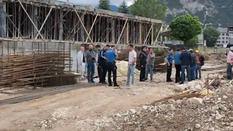Kütahya'da inşaat iskelesinin çökmesi sonucu 2 işçi yaşamını yitirdi