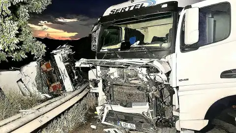 Manisa'da Trafik Kazası: 2 Yaralı, 1'i Ağır