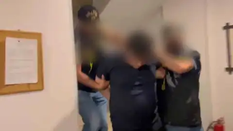 Mersin'de Operasyon: Kırmızı Bültenle Aranan Şahıs Yakalandı