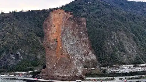 Ordu'da Heyelan: 400 Dönümlük Fındık Bahçesi Sular Altında Kaldı