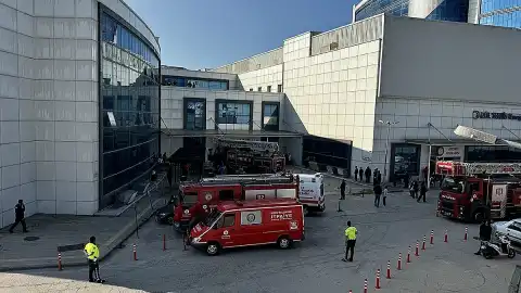 Sinop Atatürk Devlet Hastanesi'nde Yangın: Poliklinikler Hasar Gördü