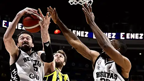 Türkiye Sigorta Basketbol Süper Ligi Play-off Final Serisi: Beşiktaş Gain, Fenerbahçe Beko Deplasmanında Galip Geldi