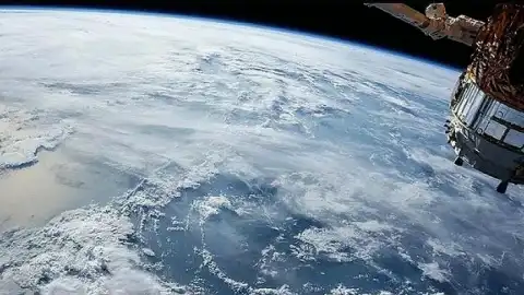 Uluslararası Uzay İstasyonu'nda Hava Sızıntısı Nedeniyle Acil Durum: Astronotlar Sığınağa Alındı