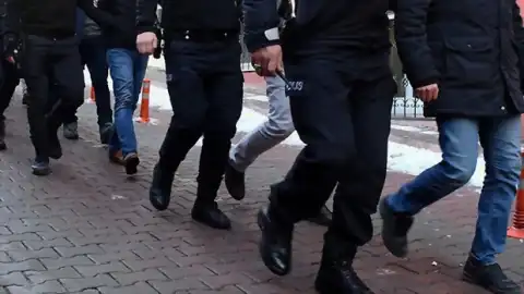 25 İlde Yasa Dışı Bahis Operasyonu: 159 Gözaltı, Yaklaşık 5 Milyar TL'lik Hareket Tespit Edildi