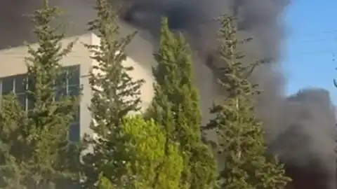 Adana Organize Sanayi Bölgesi'nde Fabrika Yangını: Kontrol Altına Alındı