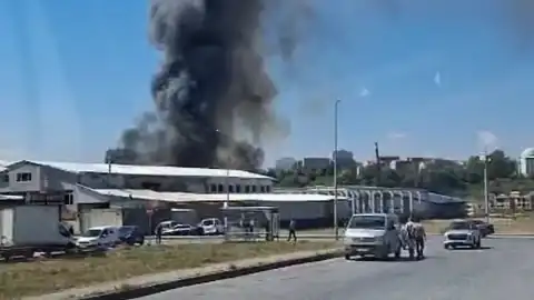 Arnavutköy Bolluca'da Fabrika Yangını