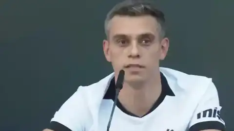 Beşiktaş Başkanı Serdal Adalı: "Trossard çok daha farklı sözleşmeler yapabilecekken bizim hedeflerimizi tercih etti"