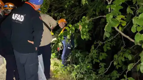 Bursa İnegöl'de uçurum kenarında bulunan motosiklet için arama çalışması başlatıldı