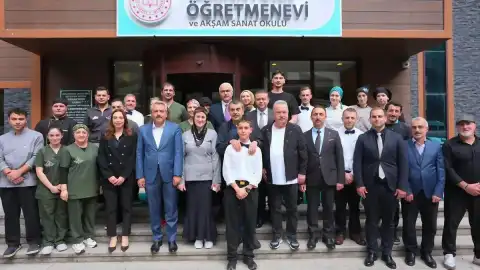 Çamlıhemşin'de Eğitim Zirvesi: Bakan Yusuf Tekin Katılımıyla Eğitim Kampı Düzenlendi