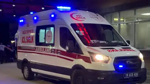 Düğün Salonunda Toplu Zehirlenme Şüphesi: 50 Kişi Hastaneye Kaldırıldı
