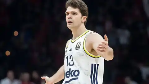 Fenerbahçe Beko'dan NBA'e Transfer: Tarık Biberovic Dallas Mavericks ile Anlaştı