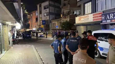 Gebze'de Silahlı Çatışma: Yoldan Geçen Vatandaş Dahil 3 Kişi Yaralandı