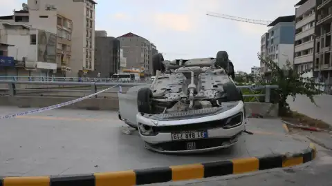 Hatay'da Trafik Kazası: 2 Kişi Hayatını Kaybetti, 3 Yaralı