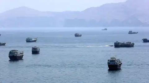 Hürmüz Boğazı Yakınlarında Tankere Saldırı: Mürettebattan Yaralılar Var