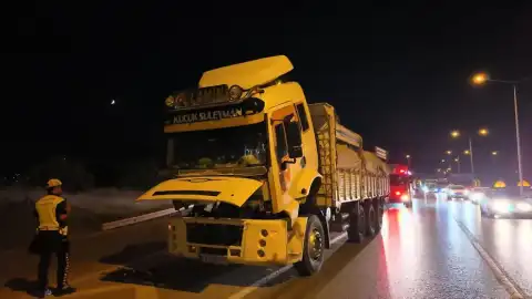 İnegöl'de Freni Patlayan Kamyon Polis Müdahalesiyle Durduruldu