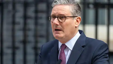 İngiltere Başbakanı Keir Starmer Görevinden Resmen Ayrıldı
