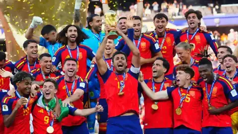 İspanya, Futbolda 21. Yüzyılın En Başarılı Ülkesi Olduğunu Kanıtladı
