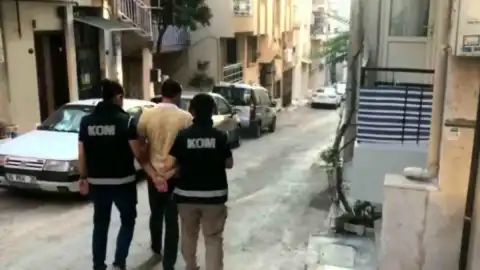 İzmir Merkezli 5 İlde Sigorta Dolandırıcılığı Operasyonu: 48 Gözaltı