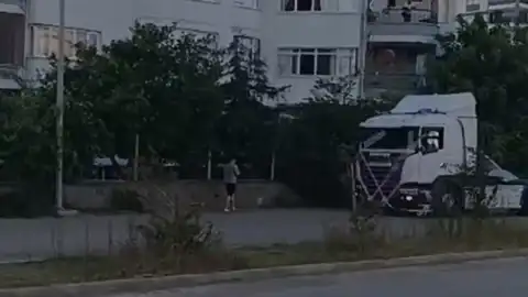 Kozan'da düğün konvoyunda havalı korna kullanan sürücülere ağır para cezası