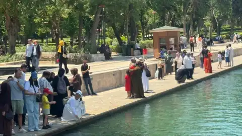 Şanlıurfa'da aşırı sıcaklar etkisini sürdürüyor: Termometreler 45 dereceye ulaştı