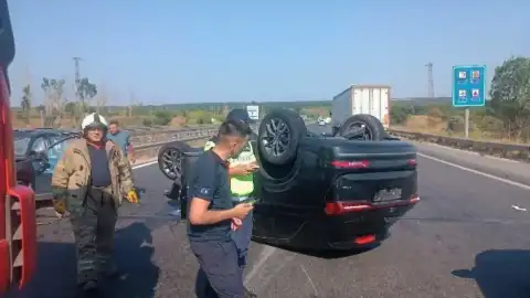 Silivri TEM Otoyolu'nda Zincirleme Kaza: 5 Yaralı