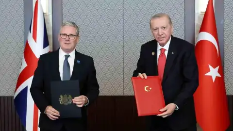 Türkiye ve İngiltere Arasında Savunma Ortaklığı Anlaşması İmzalandı